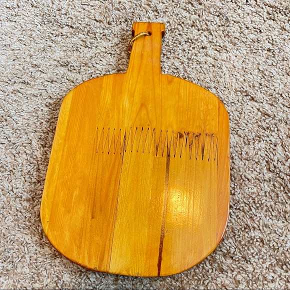 Vintage Wood and Tile Cheese Board - Picture 2 of 4